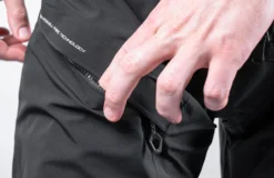 Salopette CST500 Aroshell Zhik 17 Salopette CST500 Aroshell Zhik -Marin Costumes Boutique 2020 featurebanner medium cst500 blacksalopette 1 1 1