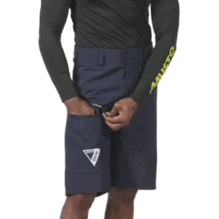 Short étanche BR1 Solent Musto 23 Short étanche BR1 Solent Musto -Marin Costumes Boutique 82401 598 model 7 1