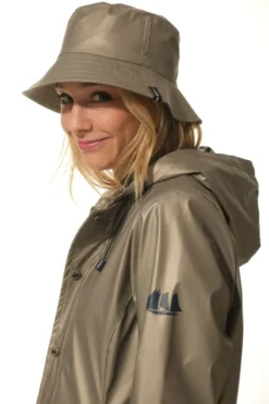 Ciré Métallisé Nuance Hublot 23 Ciré Métallisé Nuance Hublot -Marin Costumes Boutique hublot e20 lookbook adult nuancemet 5176